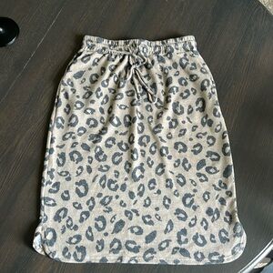 Leopard Casual Knee Length Skirt Size Small
